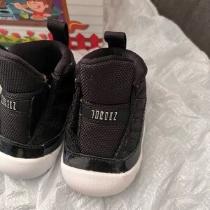 Nike Black and White Kids Sneakers